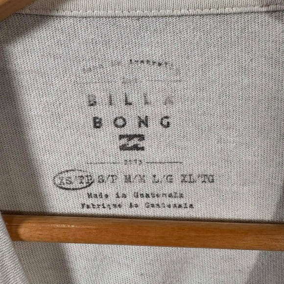 Billabong Peace & Love Tour 1973 Graphic Tee White XS Oversized Surfer Beach - Picture 6 of 6